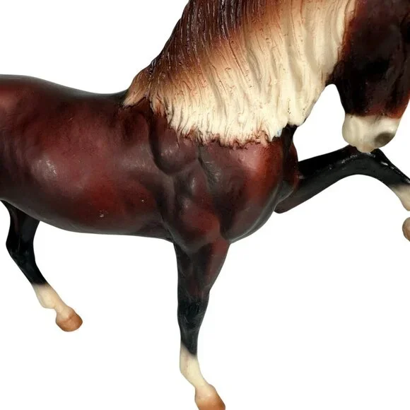 Breyer Horse #918 Promenade Chestnut Andalusian Legionario - Picture 3 of 15